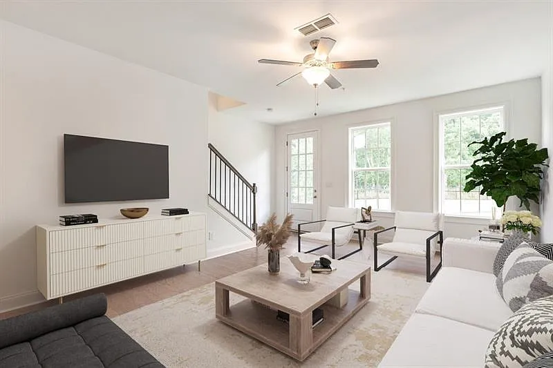 3 bed, 4.5 bath, 2814 sqft, $4,650 — Photo 2