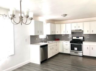 1326 Del Rey Ave, Modesto, CA 95350