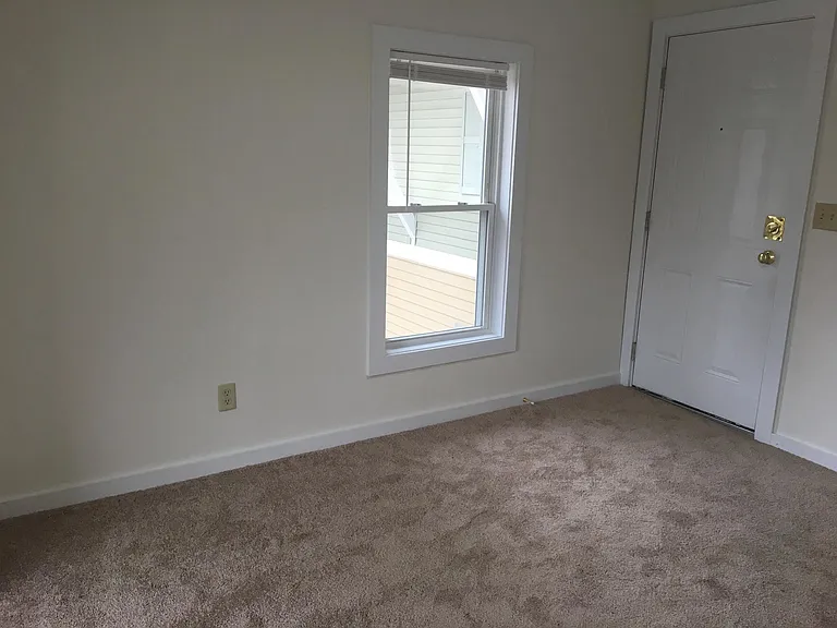 82 3rd St #2E — Photo 23