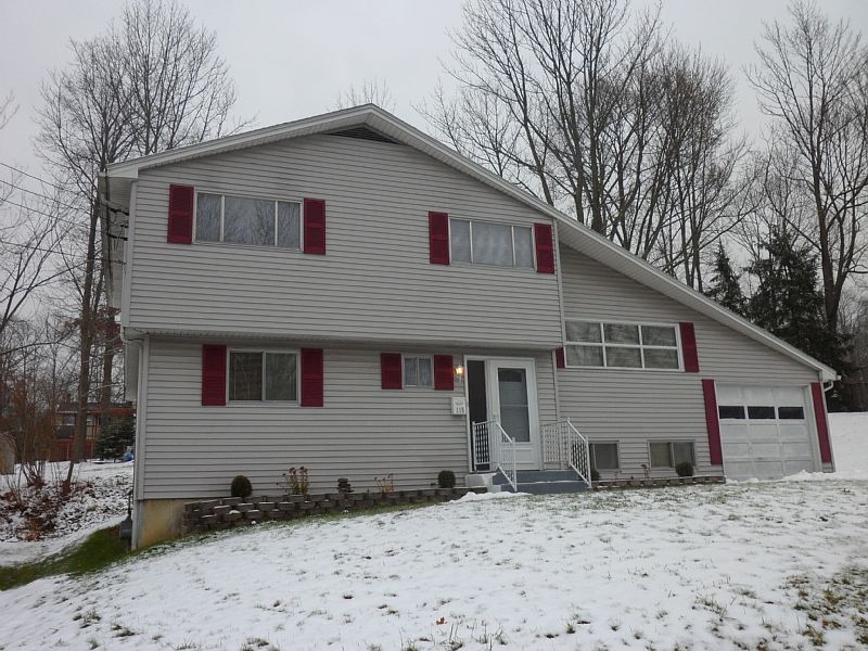 1st image of 115-117 Woodlawn Ave