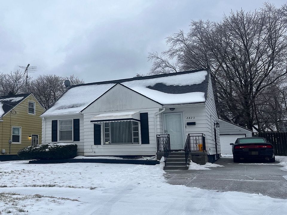 2nd image of 2823 Berkley St