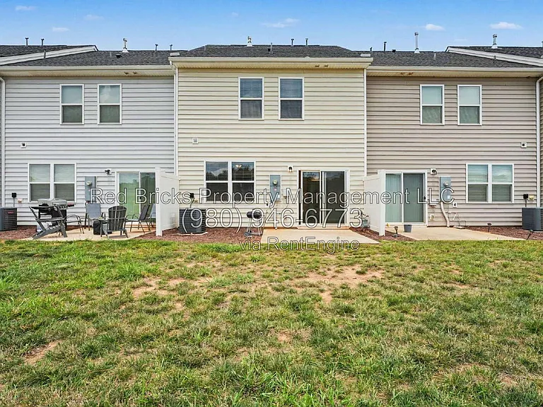 8151 Sheffield Dr — Photo 19