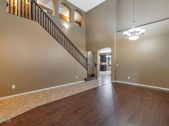 5th image of 738 W CORRIENTE Court
