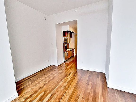 3rd image of 606 42nd St #511