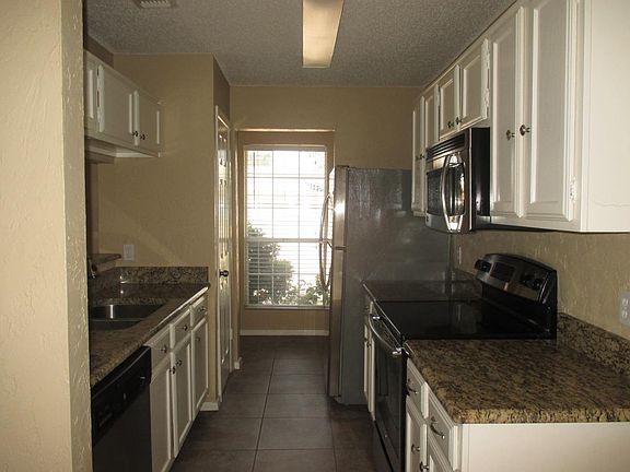 3rd image of 5516 Blue Spruce Dr