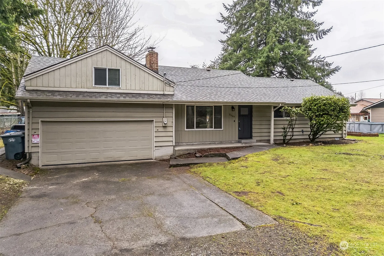 8609 114th Street E photo 1