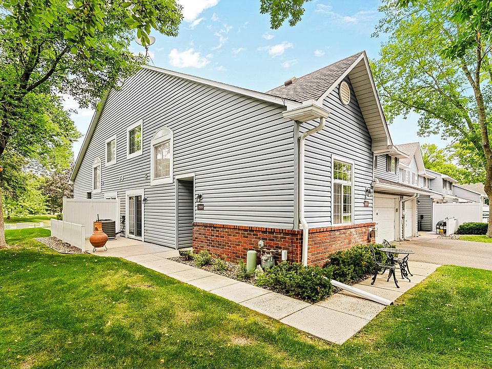 1st image of 2551 Bedford Ct #45