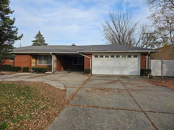 3rd image of 28520 Little Mack Ave