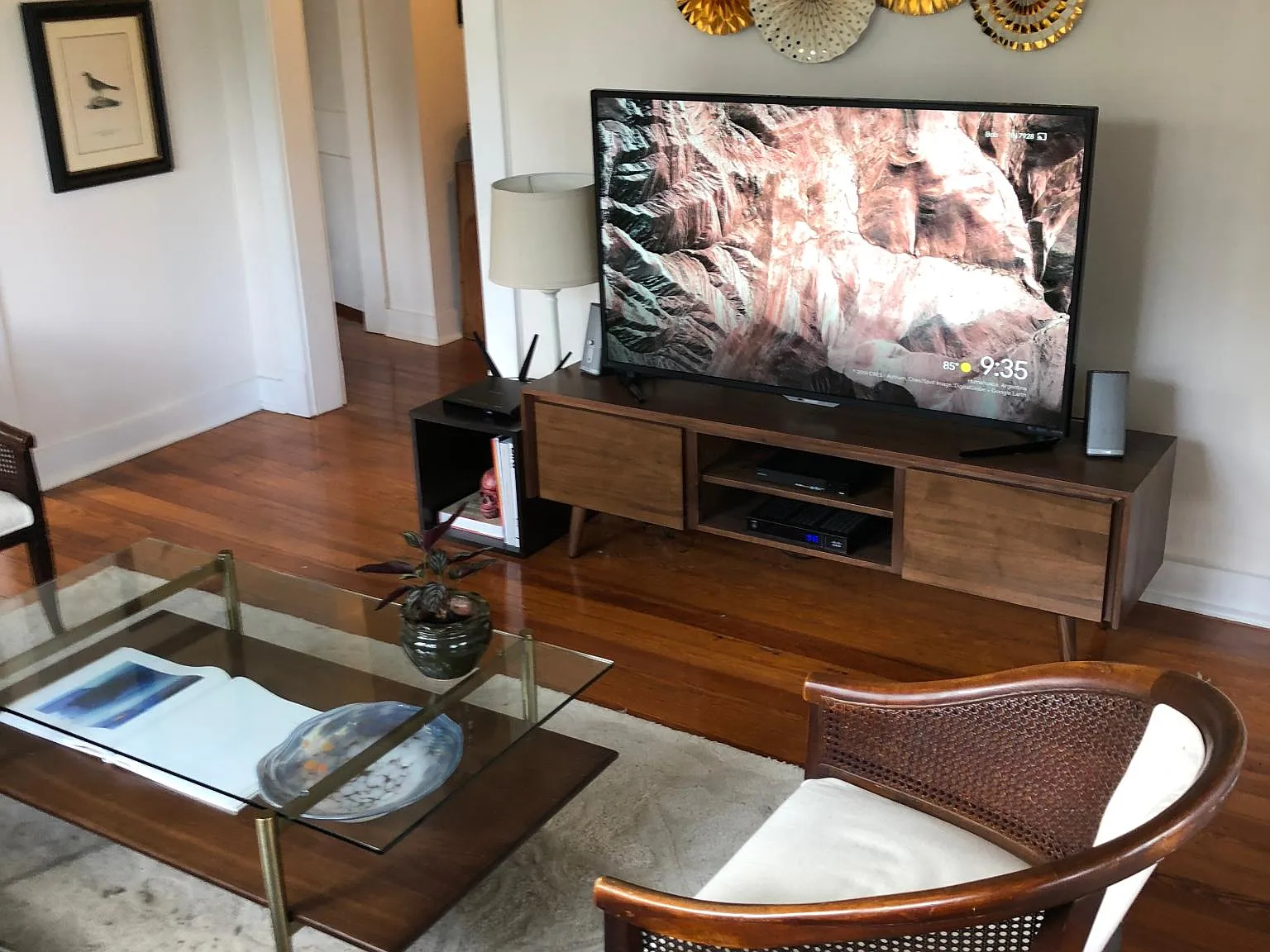 2 bed, 1350 sqft, $2,200 — Photo 2