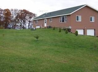 W7666 Island Rd, Waterloo, WI 53594