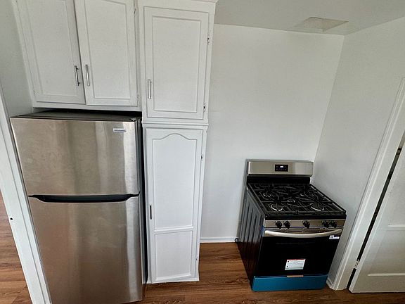 5th image of 4917 Pickford St
