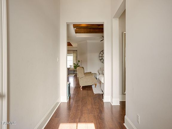 3rd image of 200 Narrow Way Dr