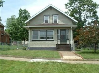 508 11th Ave S, Clinton, IA 52732