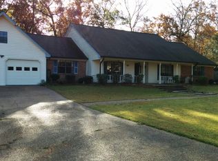 205 Stonington Dr, Brandon, MS 39047