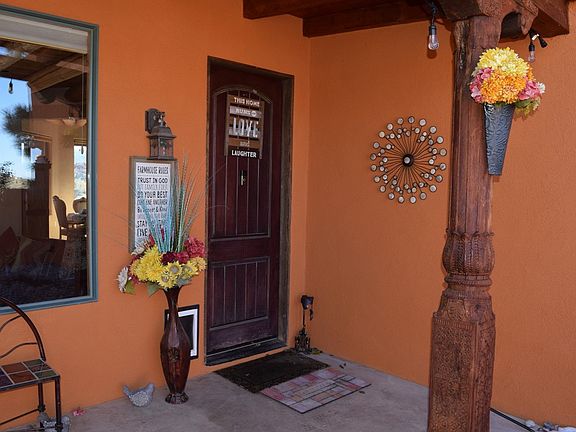3rd image of 50 Camino De Los Arroyos