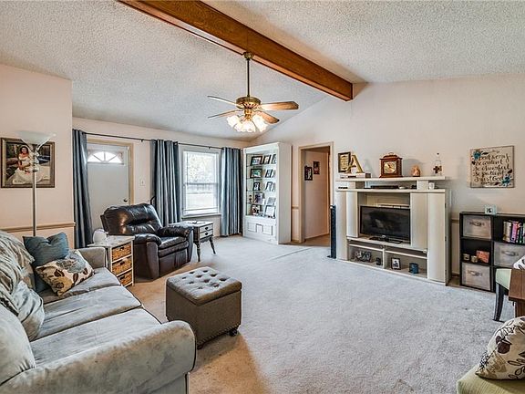 4th image of 1005 Eastridge Cir