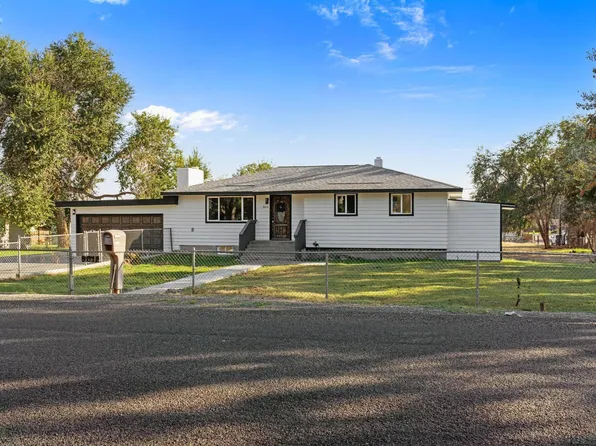 9012 W Richardson Rd, Pasco, WA 99301