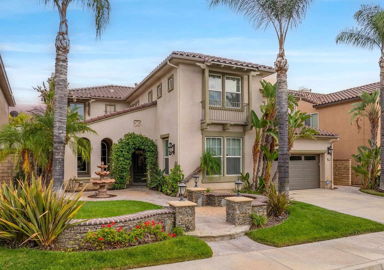 Your Private Resort Awaits-Luxury Living in Santa Clarita — Photo 1