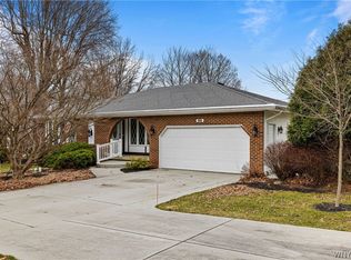 500 Elma Meadow Ln, Elma, NY 14059