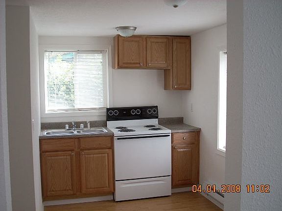 4th image of 9707 Newgrove Ave SW Unit 3