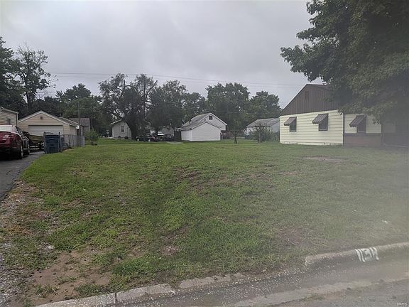 3rd image of 1134 E Ferguson Ave