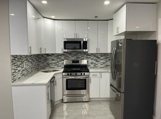 65-17 Booth St #2B, Rego Park, NY 11374