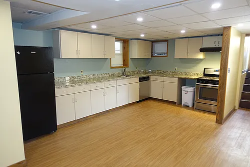 357 Highland Ave #1R Photo 1
