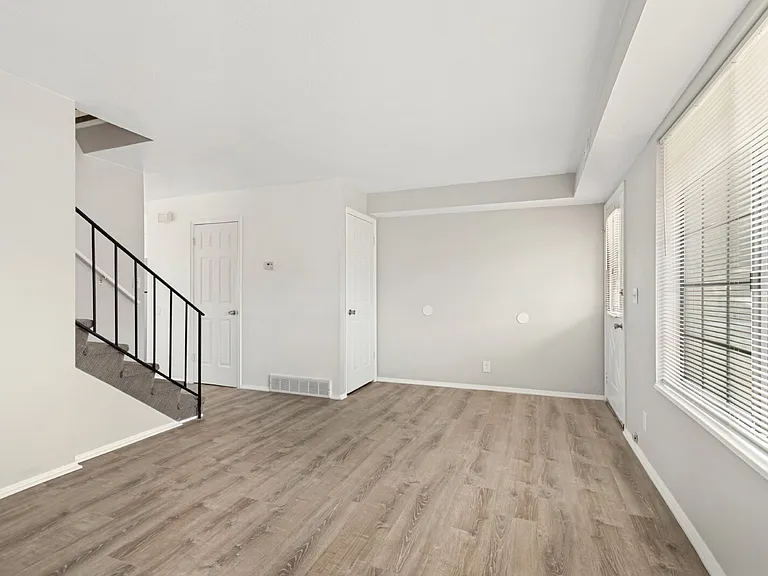 2314 S 700 E — Photo 2