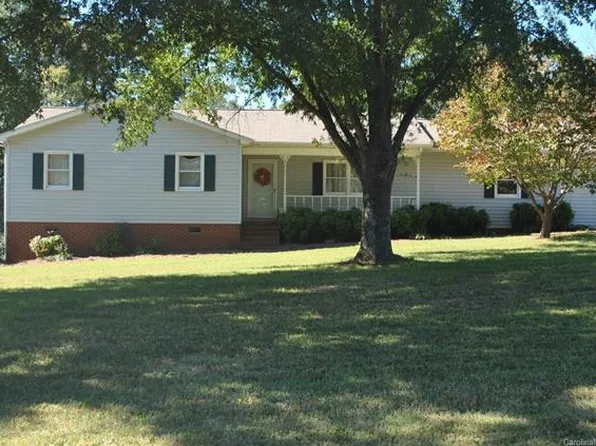 12383 Hazard Rd, Oakboro, NC 28129