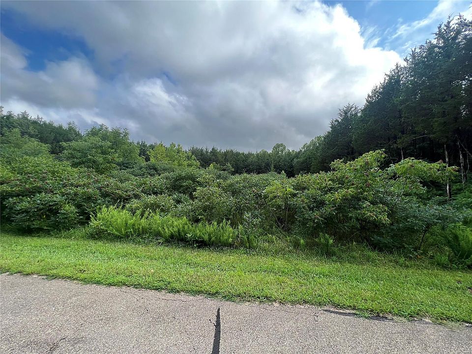 2nd image of 6122 Tall Cedars Rd