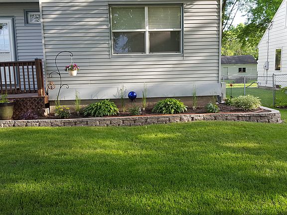 2nd image of 121 Belle Ave
