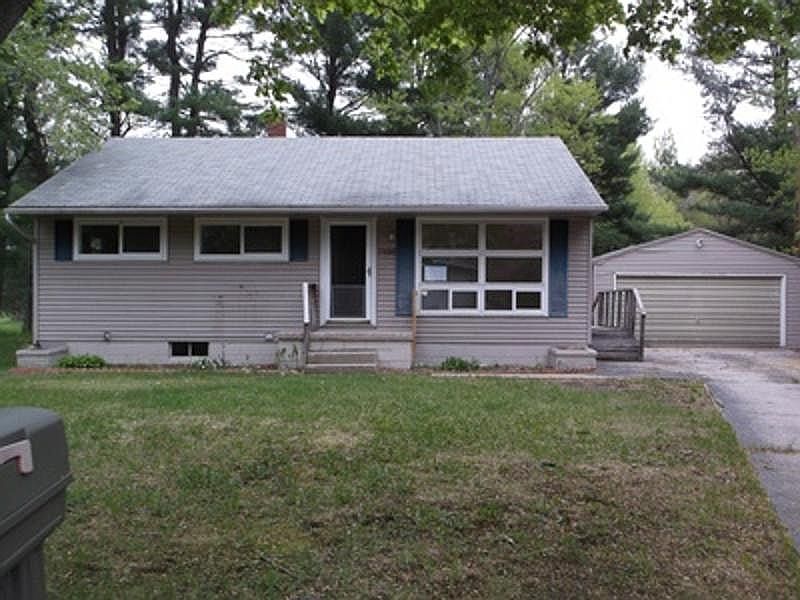 2nd image of 5906 Highland Dr