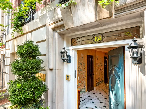 163 East 64th Street image 5 of 33