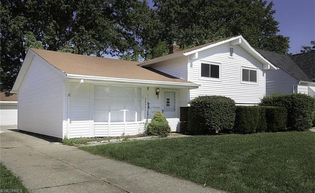 1st image of 26341 Leslie Ave
