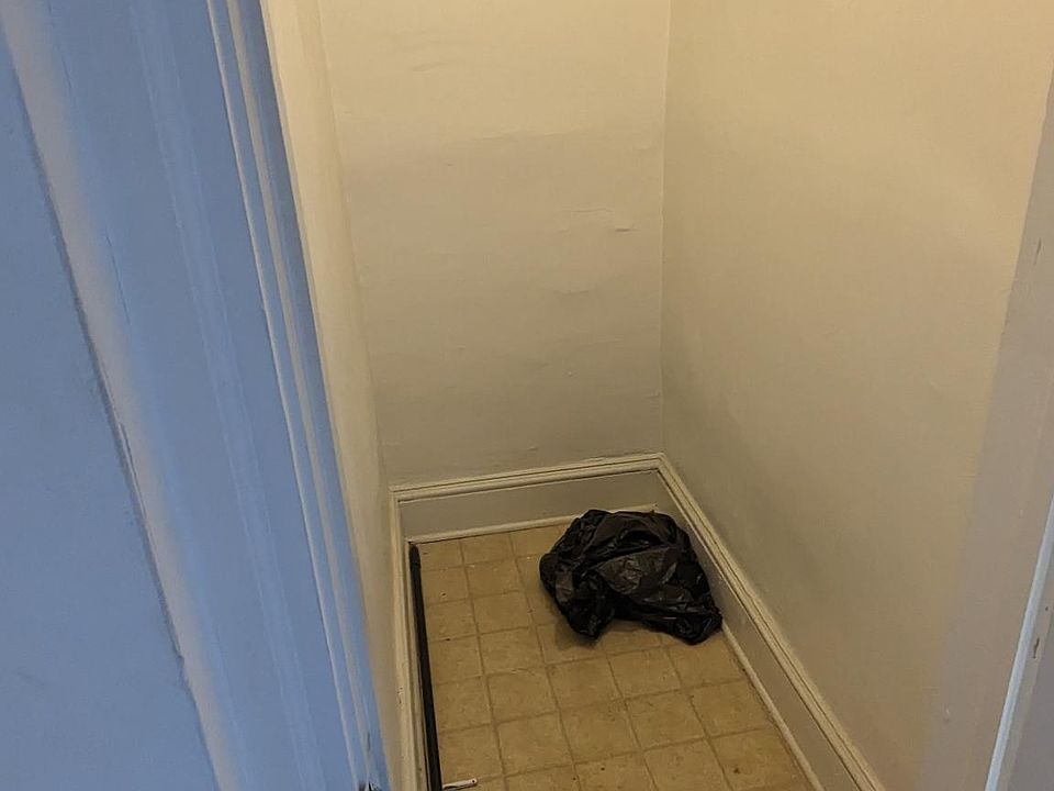 1st image of 404 Broad St #1