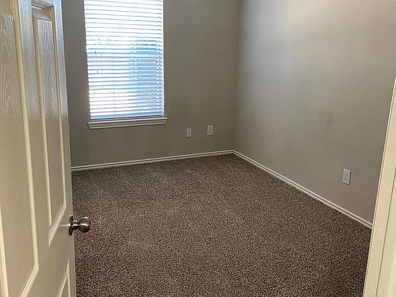 5th image of 1101 Amherst Dr #2035