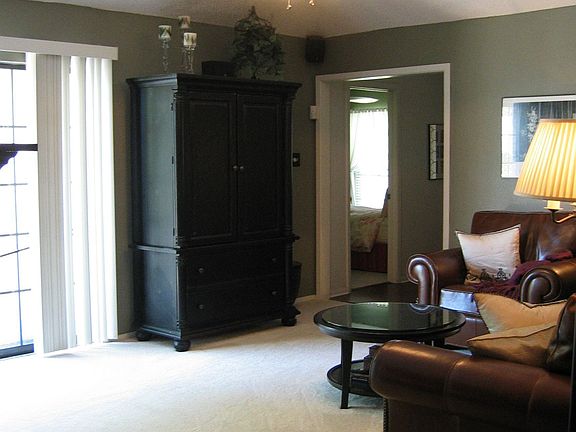 Living room - second view