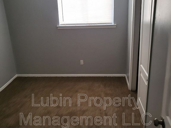 3rd image of 4423 Sumners Wells Rd