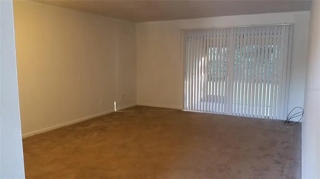 2 bed, 1.0 bath, 971 sqft, $1,450 — Photo 2
