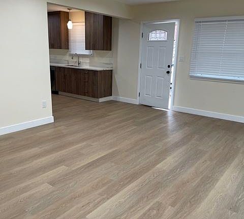 5th image of 10340 Jardine Ave