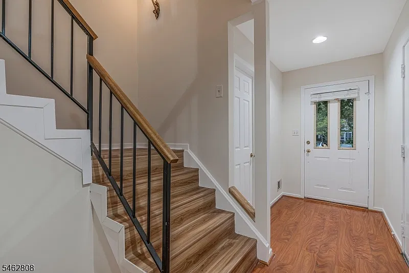 3 bed, 2.5 bath, $3,500 — Photo 4