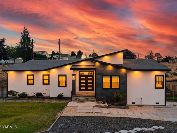 8300 Viewcrest Way, Yakima, WA 98908
