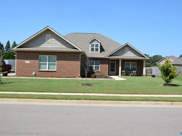 137 Tango Dr, Meridianville, AL 35759