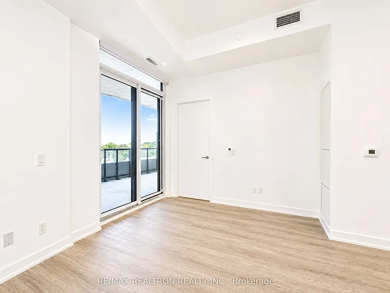 8188 Yonge St #627 — Photo 10
