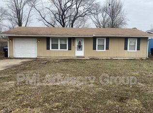 2316 SE 23rd St, Topeka, KS 66605