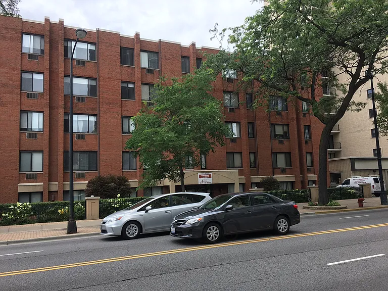 6000 N Sheridan Rd — Photo 17