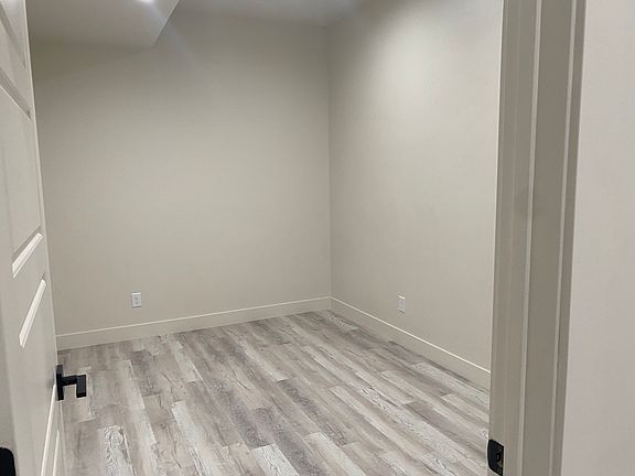 4th image of 2753 E Lake Vista Dr