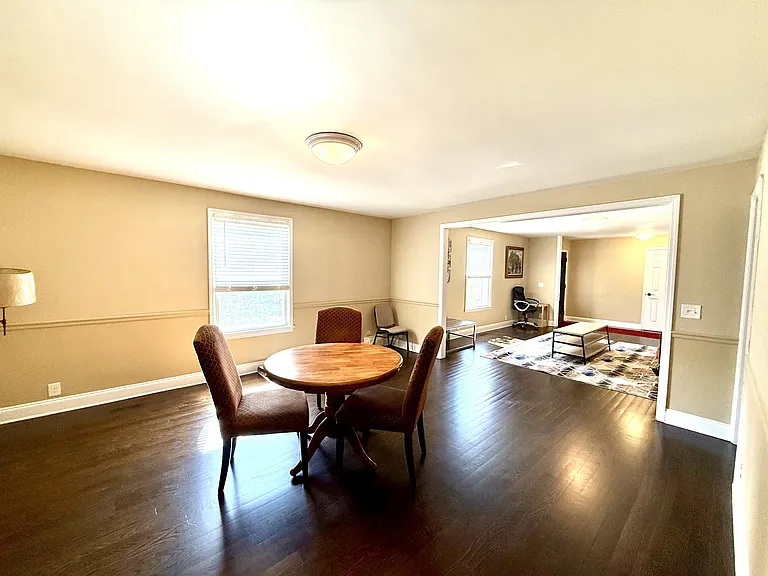 410 Lancaster Ave — Photo 11