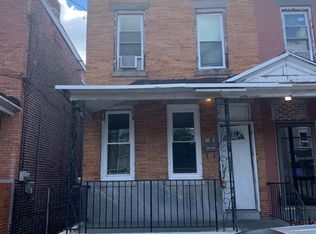 1030 Mechanic St, Camden, NJ 08104