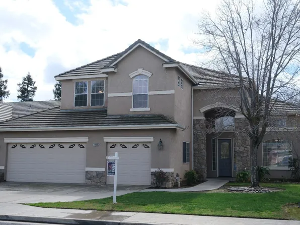 2906 Richert Ave, Clovis, CA 93611